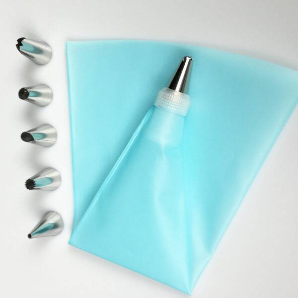 Silicon Piping Bag With 6 Nozzles
